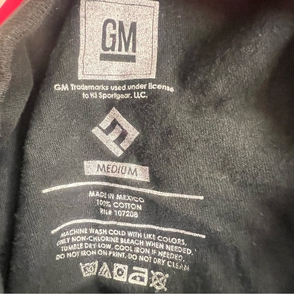 GM Chevy Camero Black Men's T-shirt with large front logo size medium - Picture 5 of 5